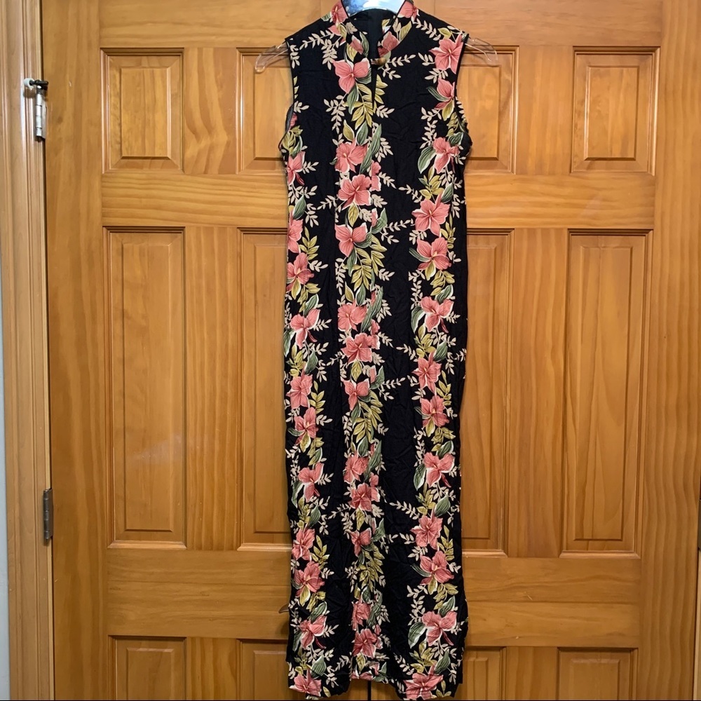 Young Hawaii Vintage Floral Dress Size Small